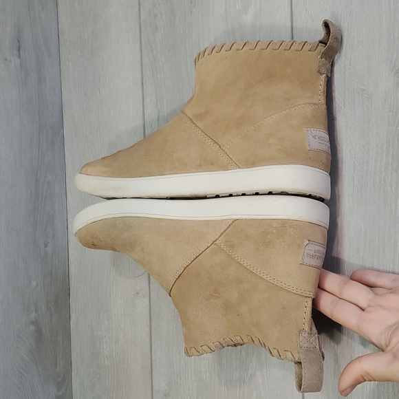 Koolaburra by UGG Women Ankle Suede boots slip on shoes sz 7 - Picture 6 of 10